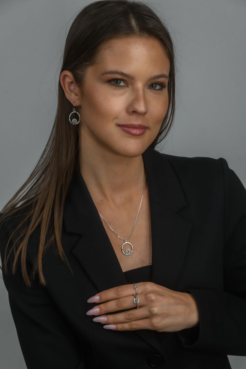 ⁦סט מכסף 925 שרשרת ריאנה ועגילי לאורה בשילוב אבן חן דרוזי⁩ – תמונה ⁦4⁩