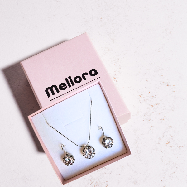 סט שרשרת ועגילים מכסף אמיתי 925 בשילוב אבן זירקון גדולה